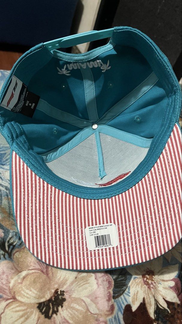 F175 Miami gp cap (Category: Caps & Hats) located in Manila. Submitted by christiene09 (Listing ID 1465709083, Image 3). Description: Authenthic F1 Cap all tags are intact.
