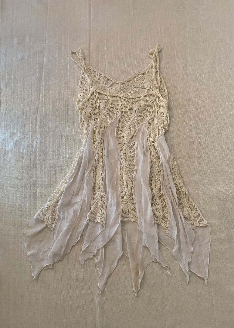 Fairy tops (Category: Others Tops) located in San Francisco. Submitted by uno1997 (Listing ID 1465720695, Image 1). Description: small excellent condition no issues.