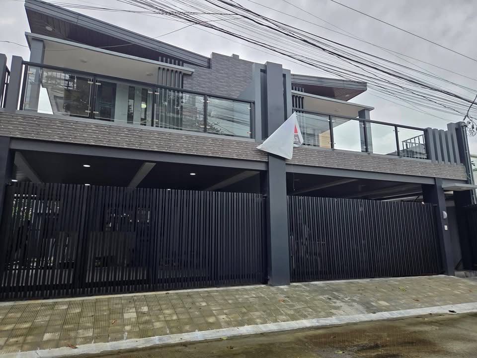 Family House (Category: House & Lot) located in Manila. Submitted by raincomito (Listing ID 1465584537, Image 2). Description: Brandnew House and lot for Sale in Mayamot, Antipolo near Xentro Mall along Sumulong highway Duplex Type Inside Gated Subdivision HOUSE DETAILS: Unit A LA: 153 sqm FA: 247 sqm Unit B LA: 151 sqm FA: 243 sqm Per unit: • 4 Bedrooms including 1 senior room on the ground floor • 1 Maids Room • 4.5 T&B • 2 car garage TCP: 17.8