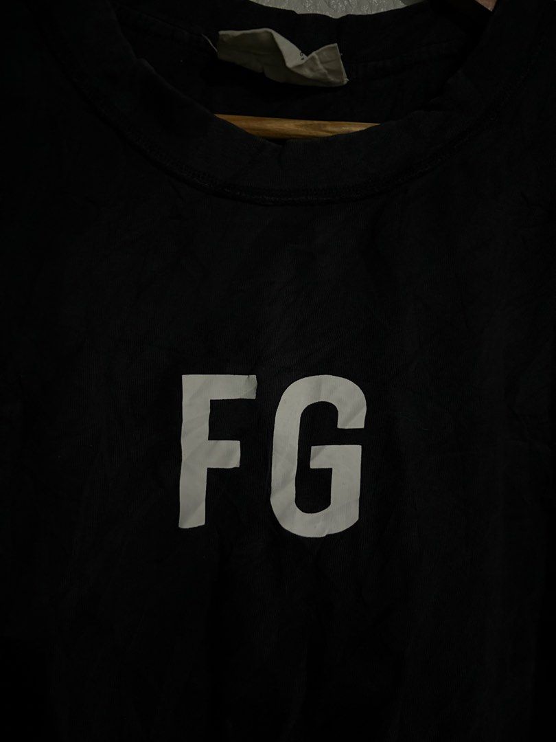 Fear of God (Category: Formal Shirts) located in Santa Rosa. Submitted by jeremydeas56388 (Listing ID 1465723320, Image 3). Description: size large on tags color rate 9.5/10.