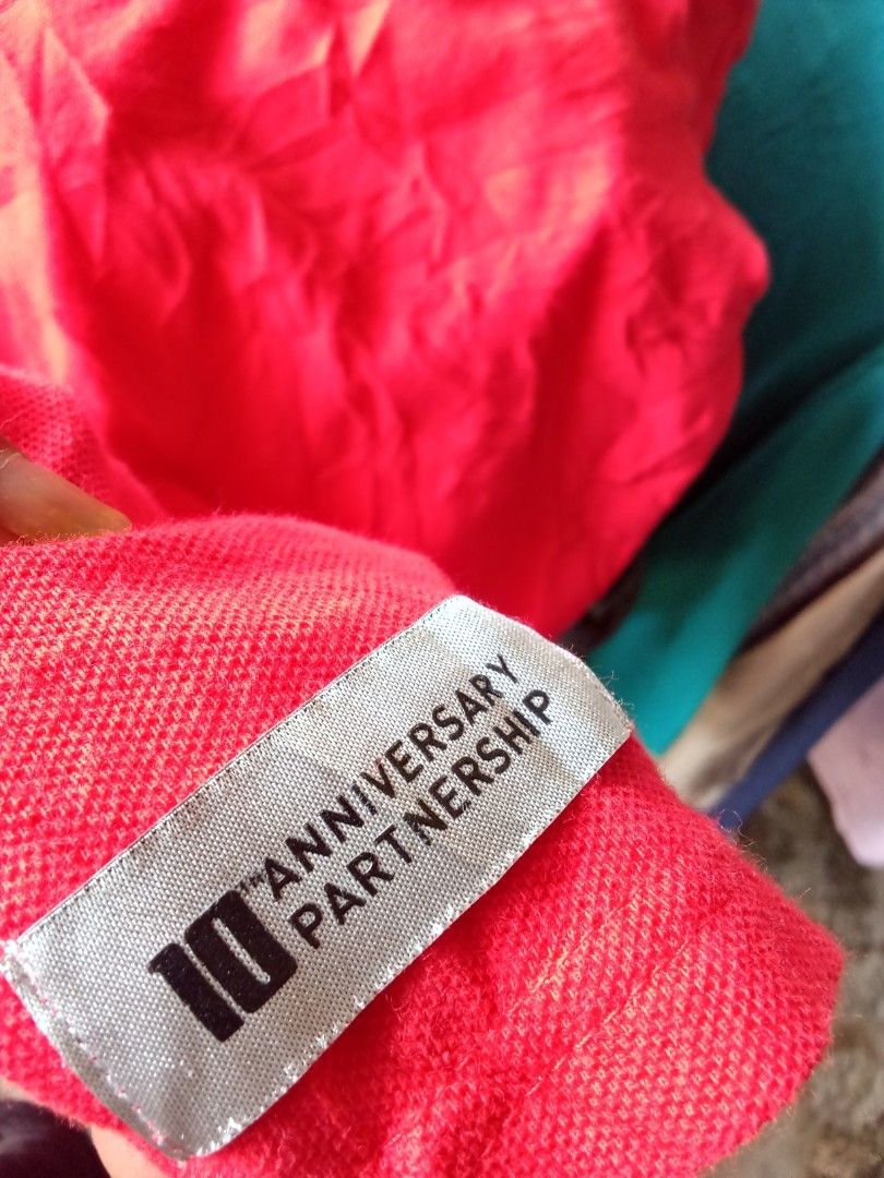 Ferrari racing polo (Category: Blouses) located in San Francisco. Submitted by uno1997 (Listing ID 1465719597, Image 3). Description: size: small like new no issues colorate : 9.8/10.
