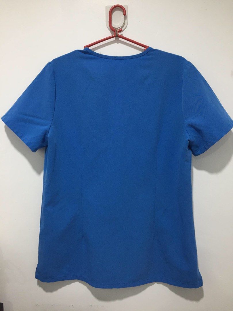 Figs Catarina scrub top, carpi blue, small (Category: Others Tops) located in Tarlac. Submitted by mys0726 (Listing ID 1465752557, Image 2). Description: Us bale Small, capri blue,limited edition (po#2595)lighter version of royal blue Bl 38 inches S 15 inches L 27 inches.