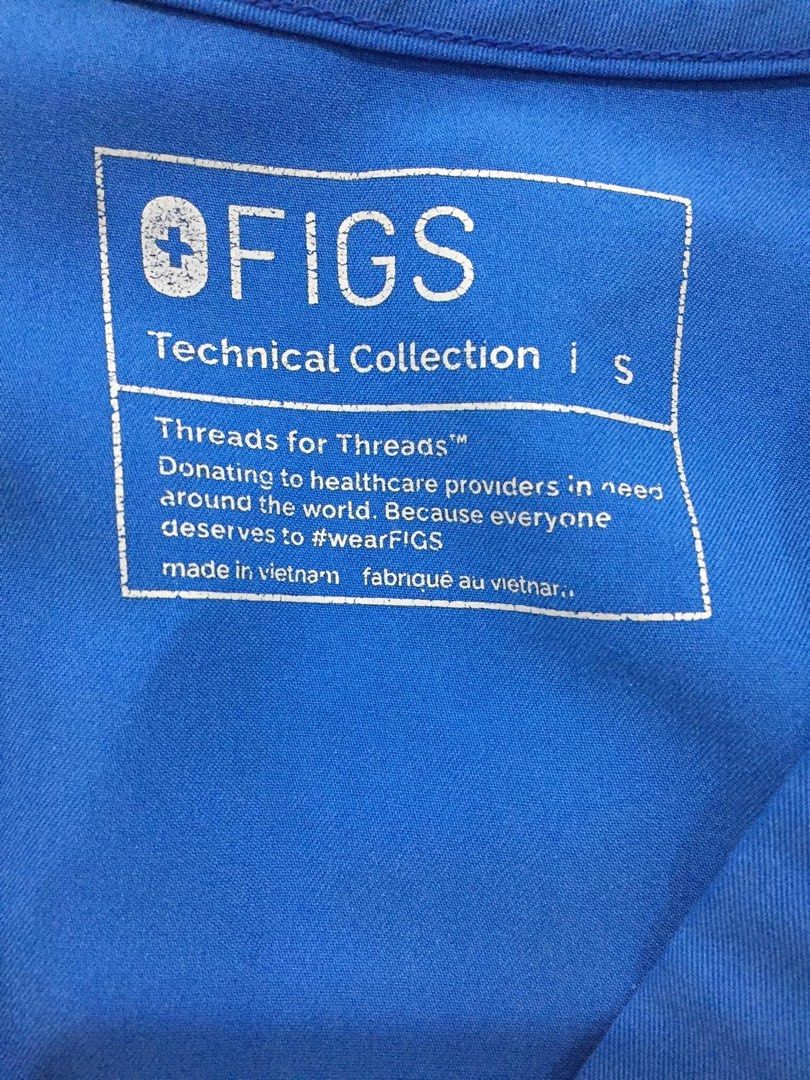 Figs Catarina scrub top, carpi blue, small (Category: Others Tops) located in Tarlac. Submitted by mys0726 (Listing ID 1465752557, Image 3). Description: Us bale Small, capri blue,limited edition (po#2595)lighter version of royal blue Bl 38 inches S 15 inches L 27 inches.