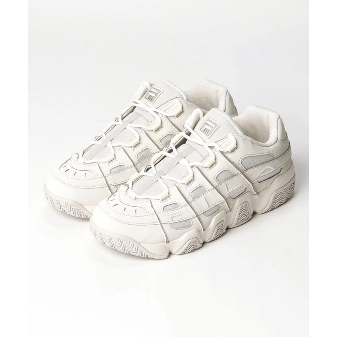 Fila Barricade XT 97 (Category: Sneakers) located in San Pablo. Submitted by loved.goods0501 (Listing ID 1465700626, Image 1). Description: Brand: Fila Color: Off-white Size: EUR 39/ US 8/ UK 5.5 Condition: Pre-loved, shows scuffs on leather, yellowing on laces and soles, and dirt on the tread Sole: Thick rubber outsole for maximum comfort and height no box, just shoes.