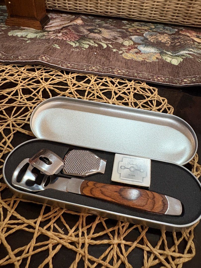 Foot shaver (Category: Other Home Decor) located in Dipolog. Submitted by playmatesfriend.ph (Listing ID 1465679007, Image 1). Description: .