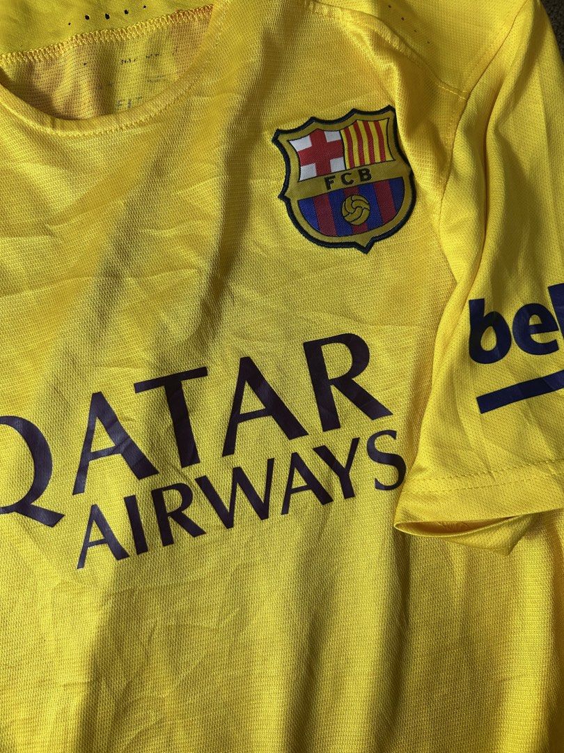 Football Jersey (Category: Tshirts & Polo Shirts ) located in Aurora. Submitted by purethrift07 (Listing ID 1465679828, Image 2). Description: Maganda Solid na solid Dm me Fresh from the bale.