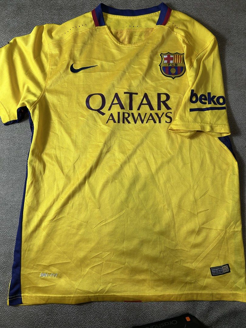 Football Jersey (Category: Tshirts & Polo Shirts ) located in Aurora. Submitted by purethrift07 (Listing ID 1465679828, Image 1). Description: Maganda Solid na solid Dm me Fresh from the bale.
