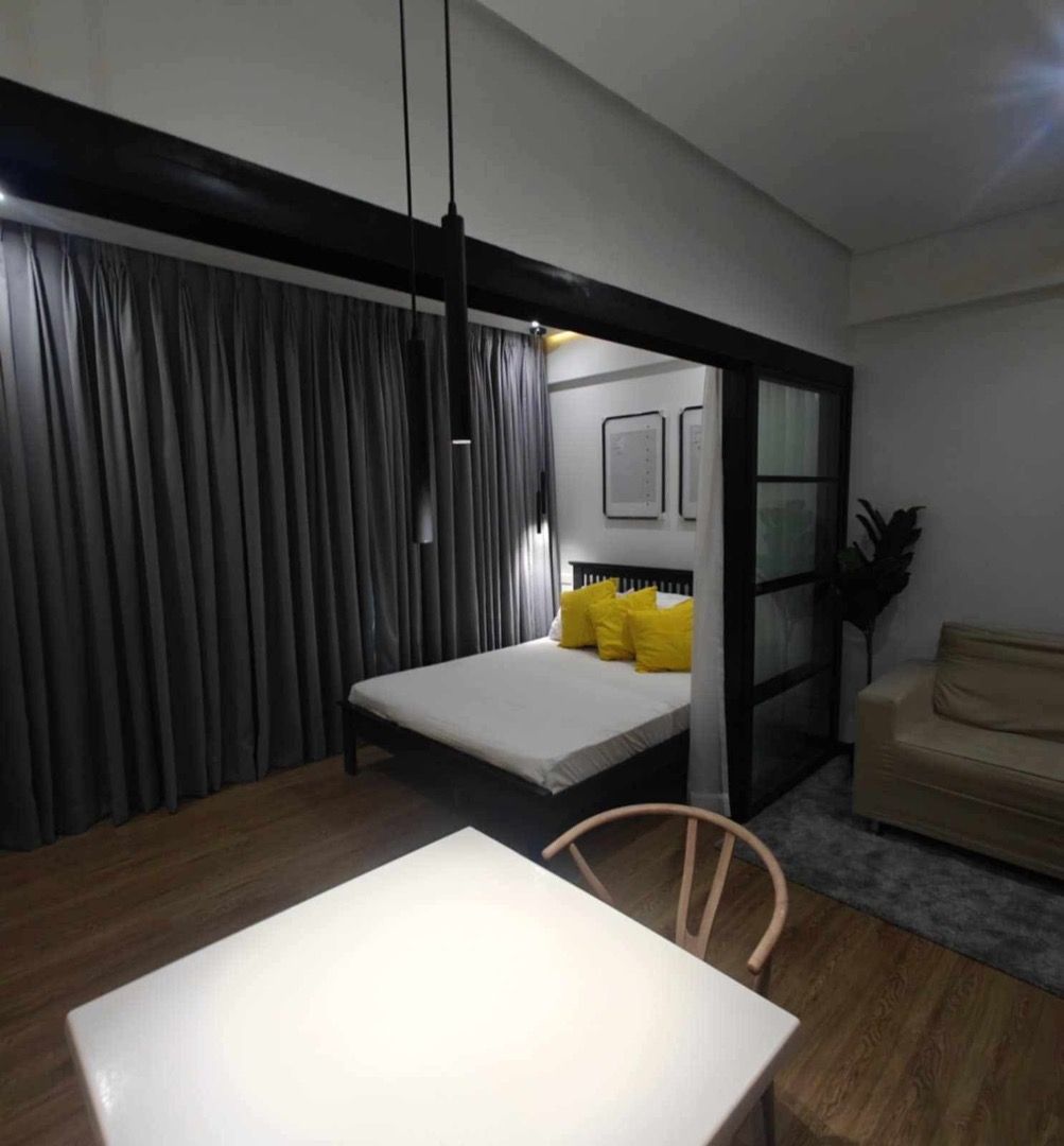 For Lease: Two Serendra, Aston Tower, 1 Bedroom (Category: Apartments & Condos) located in Taguig. Submitted by mr.gutierrez (Listing ID 1465710914, Image 2). Description: 𝐉𝐮𝐬𝐭 𝐋𝐢𝐬𝐭𝐞𝐝‼️ 𝐅𝐨𝐫 𝐋𝐞𝐚𝐬𝐞: 𝐓𝐰 𝐨 𝐒𝐞𝐫𝐞𝐧𝐝𝐫𝐚 𝐁𝐆𝐂 𝐀𝐒𝐓𝐎𝐍 𝐓𝐎𝐖𝐄𝐑 – 𝐈𝐧𝐭𝐞𝐫𝐢𝐨𝐫 𝐃𝐞𝐬𝐢𝐠𝐧 𝐮𝐧𝐢𝐭 𝐰𝐢𝐭𝐡 𝐀𝐦𝐚𝐳𝐢𝐧𝐠 𝐕𝐢𝐞𝐰 𝟏 𝐁𝐞𝐝𝐫𝐨𝐨𝐦𝐬 | 𝟓𝟎 𝐬𝐪𝐦 | 𝟓𝐭𝐡 𝐅𝐥𝐨𝐨𝐫 | 𝟏 𝐓𝐨𝐢𝐥𝐞𝐭 𝐚𝐧𝐝 𝐁𝐚𝐭𝐡 | 𝐅𝐮𝐥𝐥𝐲 𝐅𝐮𝐫