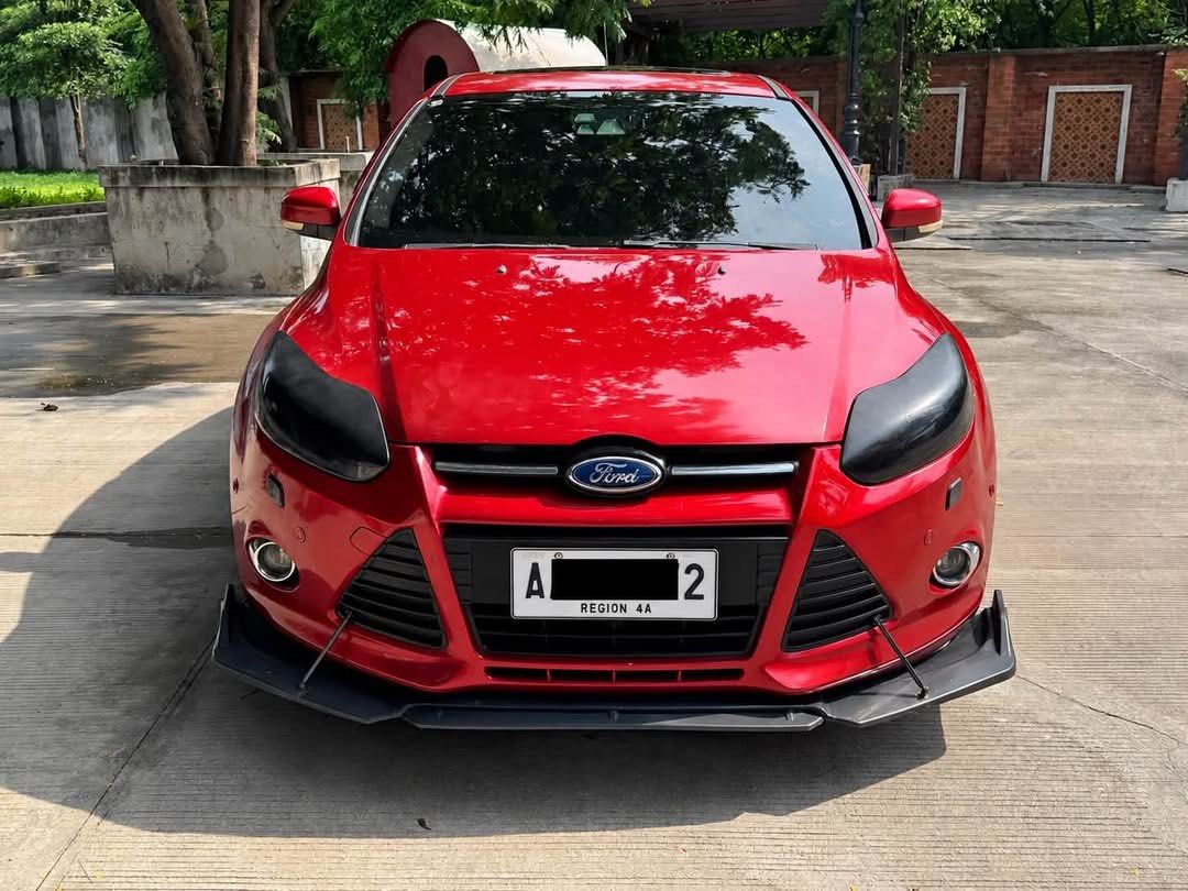 Ford Focus FOCUS S 2.0 A/T Auto (Category: Used Cars) located in San Pedro. Submitted by jhoyce48 (Listing ID 1465694658, Image 3). Description: CONDITION - Alagang Ford Ago Garage ✅ Smooth shifting (Walang delay) ✅ Excellent running condition ✅ Transmission has no issue ✅ Ready for long drives ⚠️ Minor Issues but still maganda padin * Faded paint on some panels * Dent on passenger side RFS: Di na masyado nagagamit dahil may bago nang oto. 😊 TES