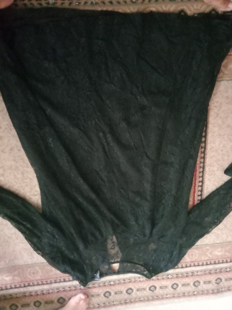 Forever 21 black lace dress (Category: Dresses) located in Manila. Submitted by kristhine19 (Listing ID 1465652672, Image 1). Description: .
