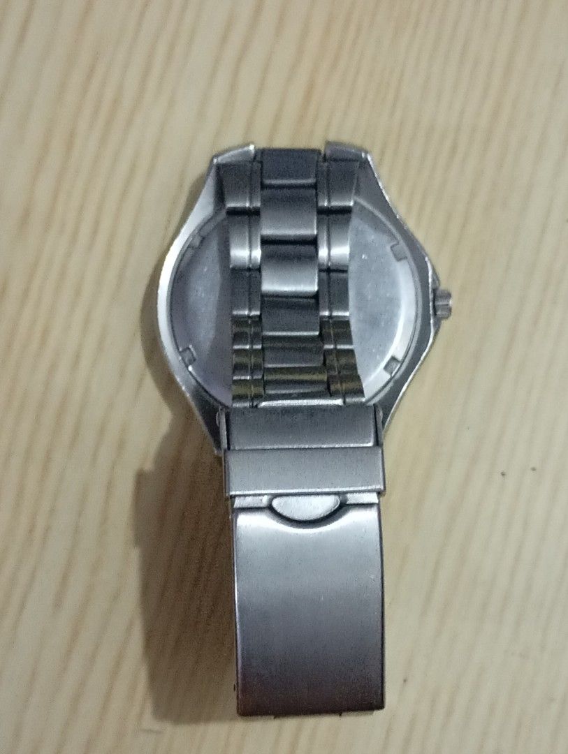 Fossil (Category: Men's Watches) located in Las Pinas. Submitted by quick_deals_great_finds2 (Listing ID 1465718601, Image 3). Description: Original good working condition Quartz 38mm medium fits wrist 6.8.