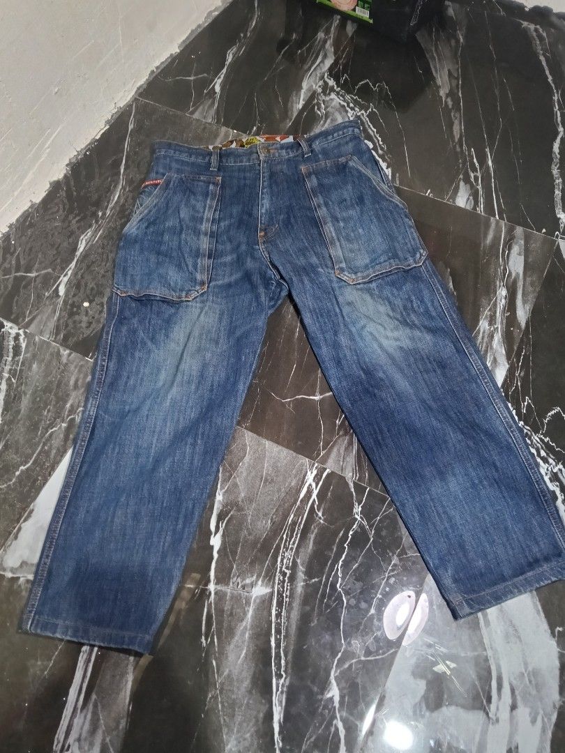 Fubu Platinum Fat Albert Size 34 (Category: Activewear) located in Manila. Submitted by jahwang1973 (Listing ID 1465610039, Image 2). Description: .