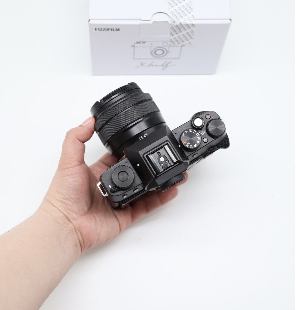 Fujifilm XT100 with 15-45 lens (Category: Cameras) located in Manila. Submitted by jaimeeloutan (Listing ID 1465696544, Image 2). Description: for sale! Brand new Fujifilm X Half with 32mm equivalent f/2.8 lens 💰28,900 only fixed price posted brand new inopen lang sa box para picturean. check the sample shot using this camera no edit best seller for beginners, travel camera Asthetic shots - The Fujifilm X Half (X-HF1) 17.74 MP premium compact ca