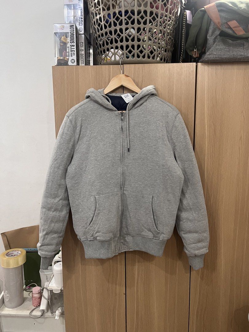 Gap Reversible Jacket (Category: Coats, Jackets and Outerwear) located in Mandaluyong City. Submitted by tatin_abad07 (Listing ID 1465663506, Image 2). Description: Gap Reversible (with Backhit) Small, 21.5x26 Condition: 10/10 ₱599.00 See comment section for inner part and for backhit.