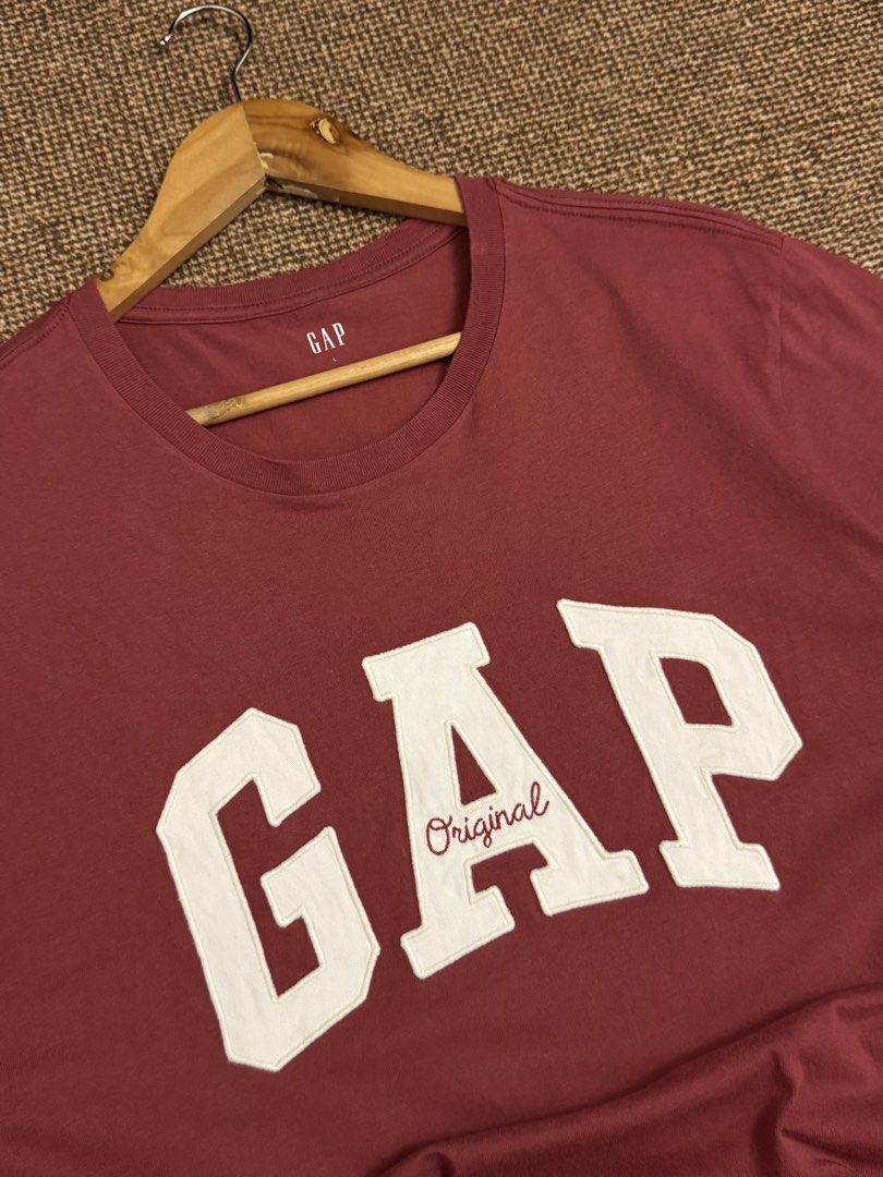 GAP Tee (Category: Tshirts & Polo Shirts) located in Kuala Terengganu. Submitted by nyaastoremy. (Listing ID 1465684567, Image 3). Description: Interested? Check it for more details. Rasa mahal nego sampai jadi‼️Follow like and share thanks🫶🏻 📌pit: 22 📌labuh: 29 👆🏼condition baju seperti dalam gambar👆🏼 🚚siap post plus rm10 🫂DFOD ON.