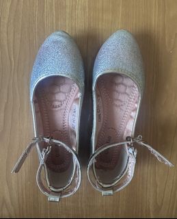 (Category: ) located in . Submitted by inlovewithbagsph (Listing ID 1465611642, Image 1). Description: .