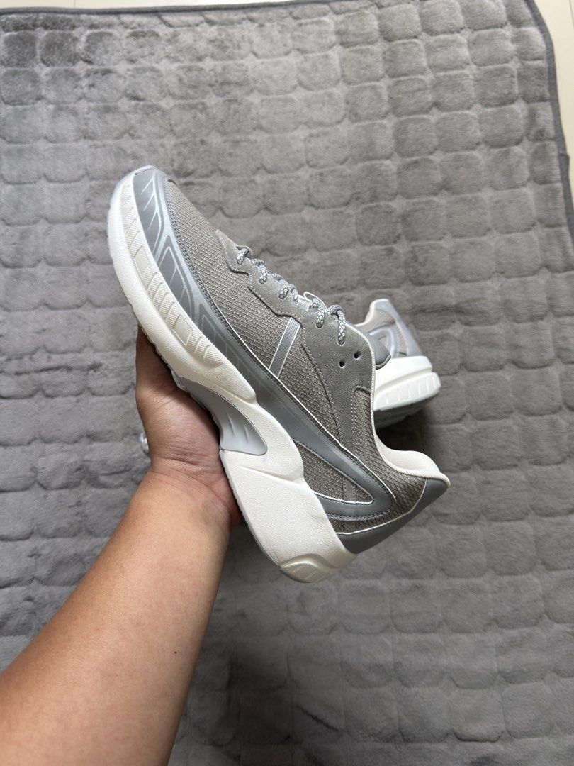 GIVENCHY NFNTY-52 RUNNER (Category: Sneakers & Footwear) located in Manila. Submitted by azgtrrz (Listing ID 1465657272, Image 3). Description: FOR SALE GIVENCHY NFNTY-52 RUNNER SNEAKER SIZE 42 (FITS 9.5-10) BRAND NEW 22,000 PHP (55k+ RETAIL) MANILA AREA.