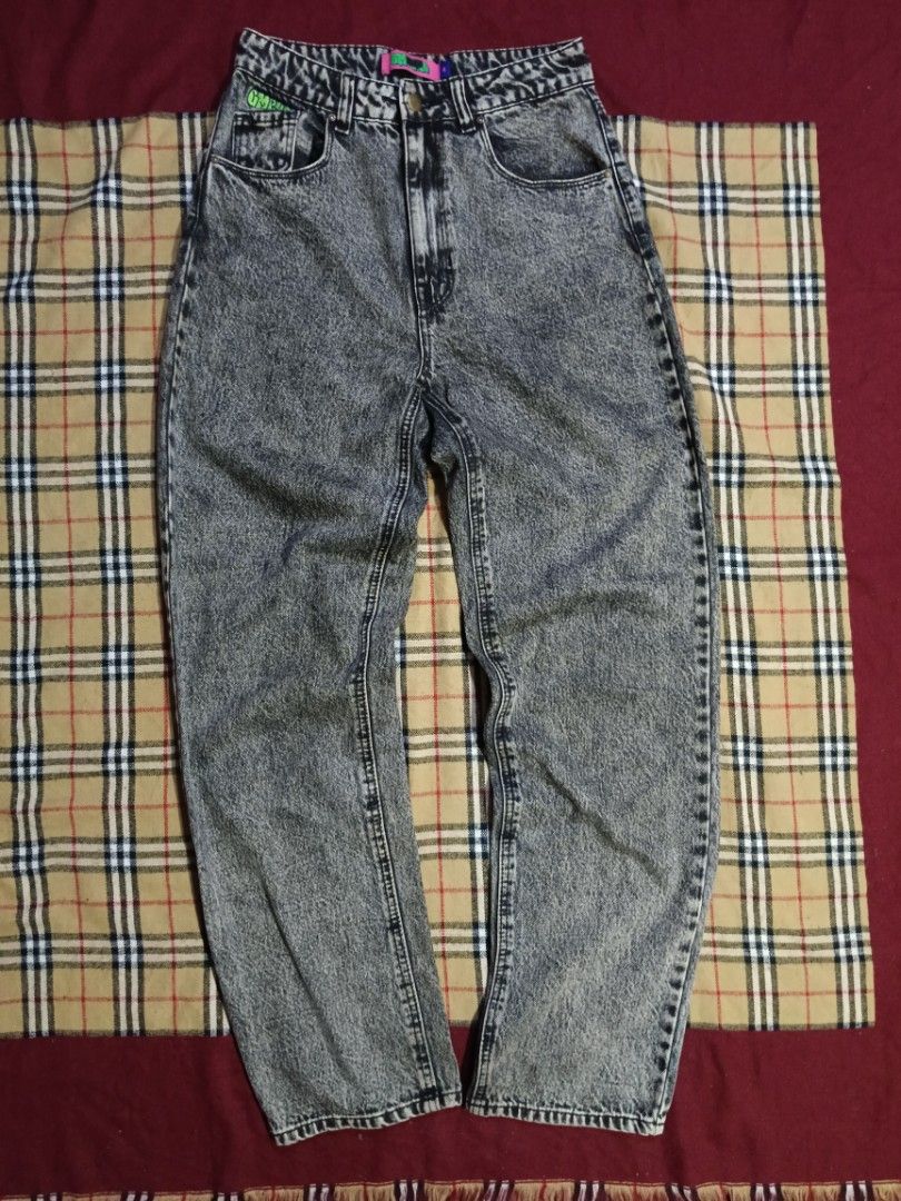 EMPYRE Acid Wash Denim Jeans Size 4 (Category: Jeans) located in General Santos City (Dadiangas). Submitted by freehorse.5f2a61 (Listing ID 1465591601, Image 1). Description: - Brand/Model: GMPURE acid wash jeans - Color: Grey and black - Fit & Style: Relaxed fit with classic five-pocket styling and belt loops - Detailing: Pink and green graffiti brand patch on the back waistband - Size: Tag size 4 - Material & Care: 100% cotton; machine wash col