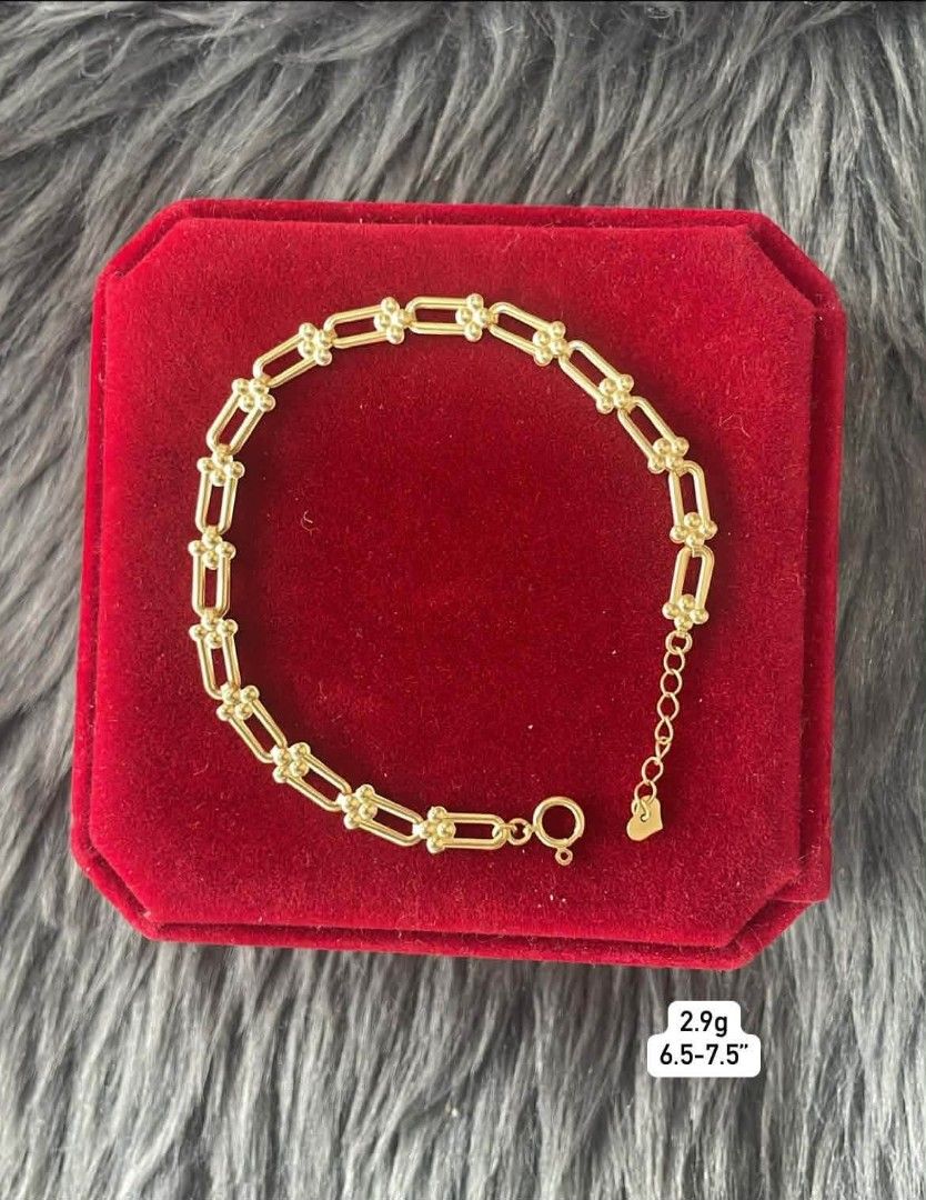 Gold Link Bracelet with Adjustable Heart Charm 2.9g (Category: Bracelets) located in Navotas City. Submitted by leriecaspe00 (Listing ID 1465666298, Image 1). Description: - Gold link bracelet with unique cluster details - Adjustable length: 6.5 to 7.5 inches - Features a cute extension chain with a small heart charm - Lightweight design: total weight of 2.9 grams - Secure round spring ring clasp closure - Classic piece ideal for everyday wear or