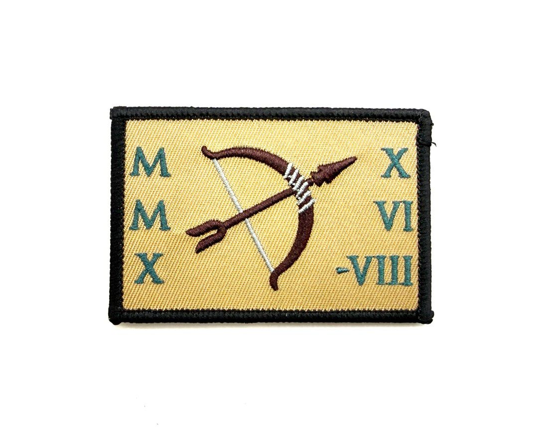 GORUCK Tribe Patch - Bow （分類：飾物及配件）位於 Hong Kong。 由 xsqrd 提交（商品編號 1465744238，圖片 1）。簡介： Size: 2” x 3” or 8 x 5.5 cm (approx) Velcro Hook backing for attachment to Tactical Hats, Jackets, Backpacks and Gear. 100% Embroidery. Fixed Price. Made In the USA.。