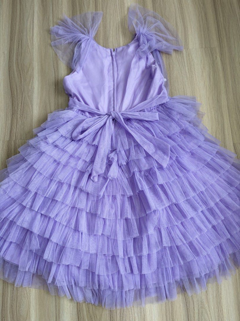 Gown for Kids (Category: Babies & Kids Fashion) located in Taguig. Submitted by shoptogetfab (Listing ID 1465590597, Image 2). Description: Used only once at 7th birthday Bought at Landmark for 2k plus Selling for only 1k like new size 6-8 can fit Loc Taguig.