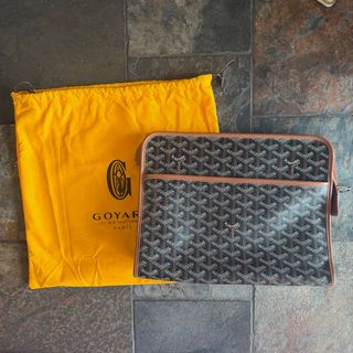 (Category: ) located in . Submitted by lululemonisbetterthanalo (Listing ID 1465616807, Image 1). Description: .