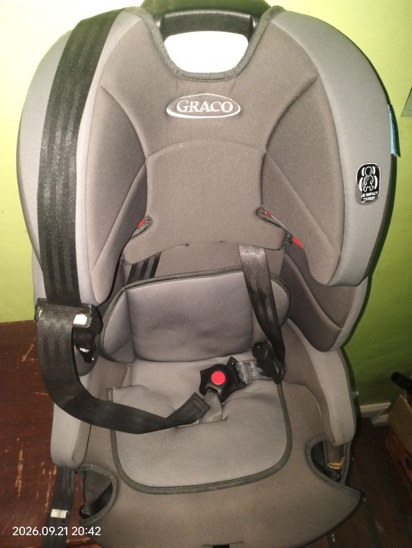Graco Child Car Seat Grey (Category: Car Seats) located in Quezon City. Submitted by jamon9 (Listing ID 1465608090, Image 1). Description: - Authentic Graco child car seat in dark grey - Adjustable headrest and secure built-in harness straps - Enhanced side impact protection for safety - Includes comfortable fabric cushion insert - Solid and sturdy plastic frame - Clean, sanitized, and ready for use - Perfect for growing toddlers and kids.