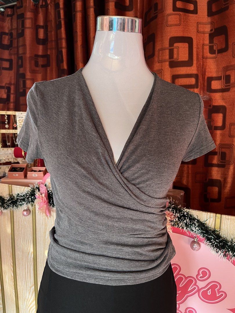 gray sexy top shein (Category: Blouses) located in Manila. Submitted by myapparelshop (Listing ID 1463755329, Image 1). Description: .