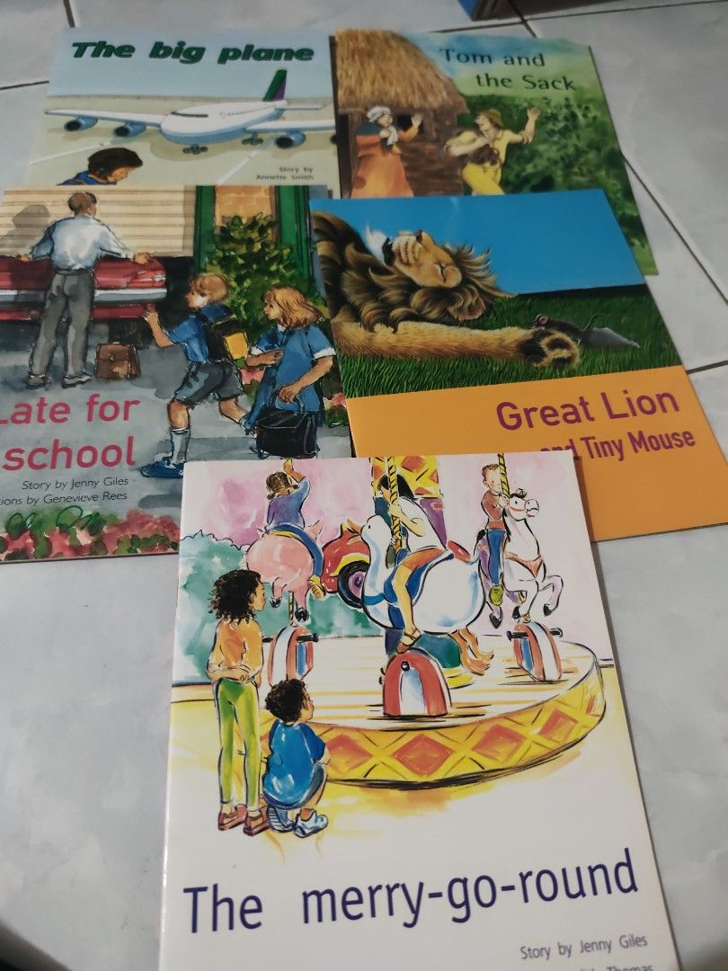 Great Lion and Tiny Mouse / Tom and the Sack books (Category: Children's Books) located in Quezon City. Submitted by jills_jills (Listing ID 1465610440, Image 1). Description: - Includes 2 softcover children's books: Great Lion and Tiny Mouse & Tom and the Sack - Beautiful colorful illustrations on every page - Great and engaging reads for kids' story time - Bundle deal: Selling both together -P40 per piece -sf c/o buyer -payment thru gcash.