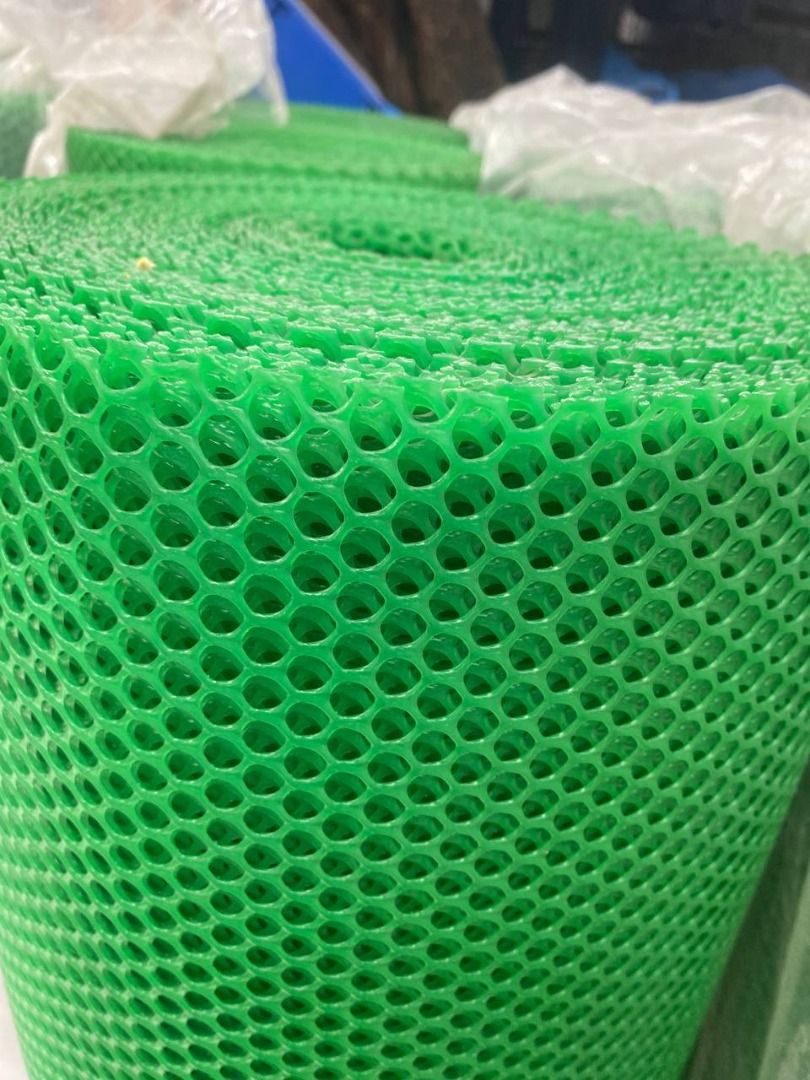 Green Plastic chicken mesh specs : 8mmx3ftx50mtrs (Category: Home Improvement Tools & Accessories) located in Manila. Submitted by 09171479278_elsie. (Listing ID 1465623346, Image 1). Description: Green Plastic chicken mesh specs : 8mmx3ftx50mtrs.