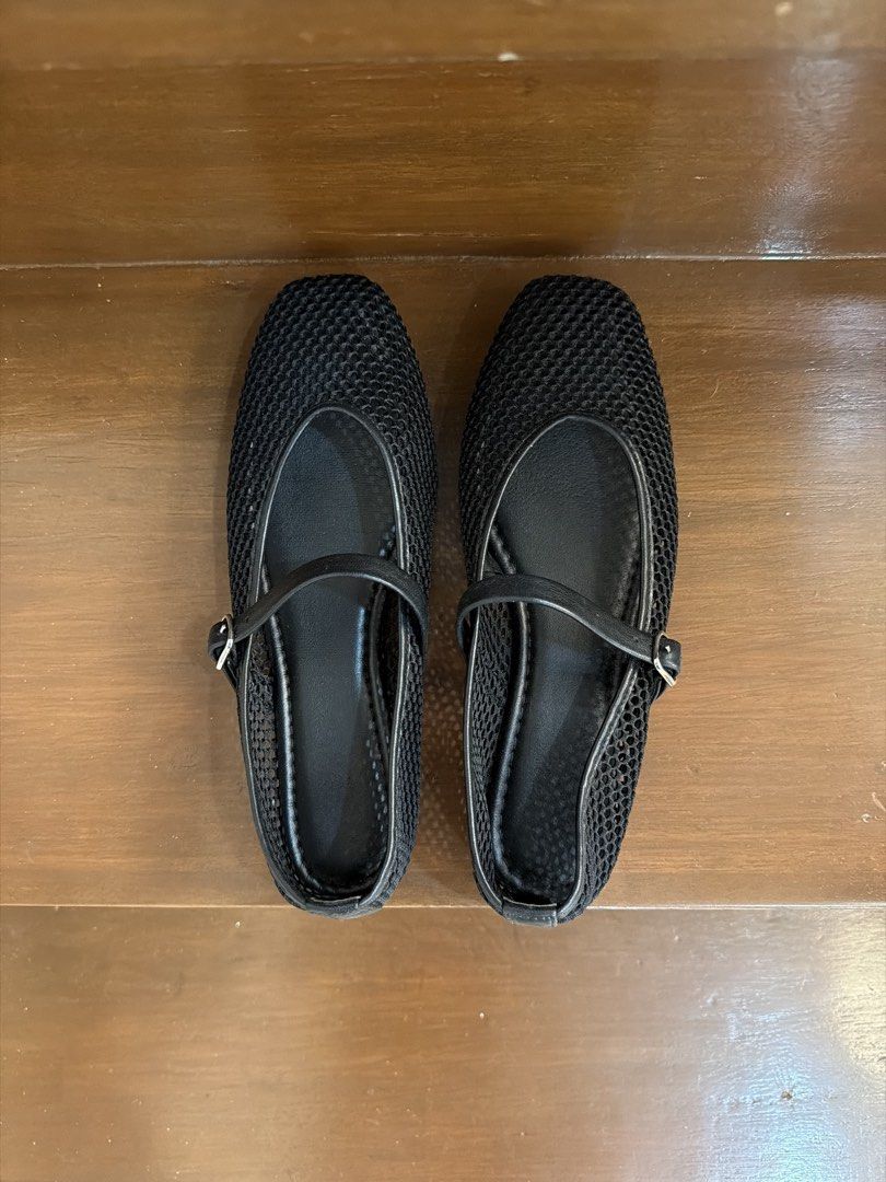 GU Black Mary Jane mesh flats (Category: Flats & Sandals) located in San Juan City. Submitted by hazeldee (Listing ID 1465719488, Image 2). Description: - Style: Black Mary Jane flats with a trendy square toe - Material: Full breathable mesh construction for all-day comfort - Details: Thin adjustable strap with a sleek silver buckle - Design: Convenient slip-on style with flat soles - Condition: Brand new / Excellent quality - Perfect for: Casual