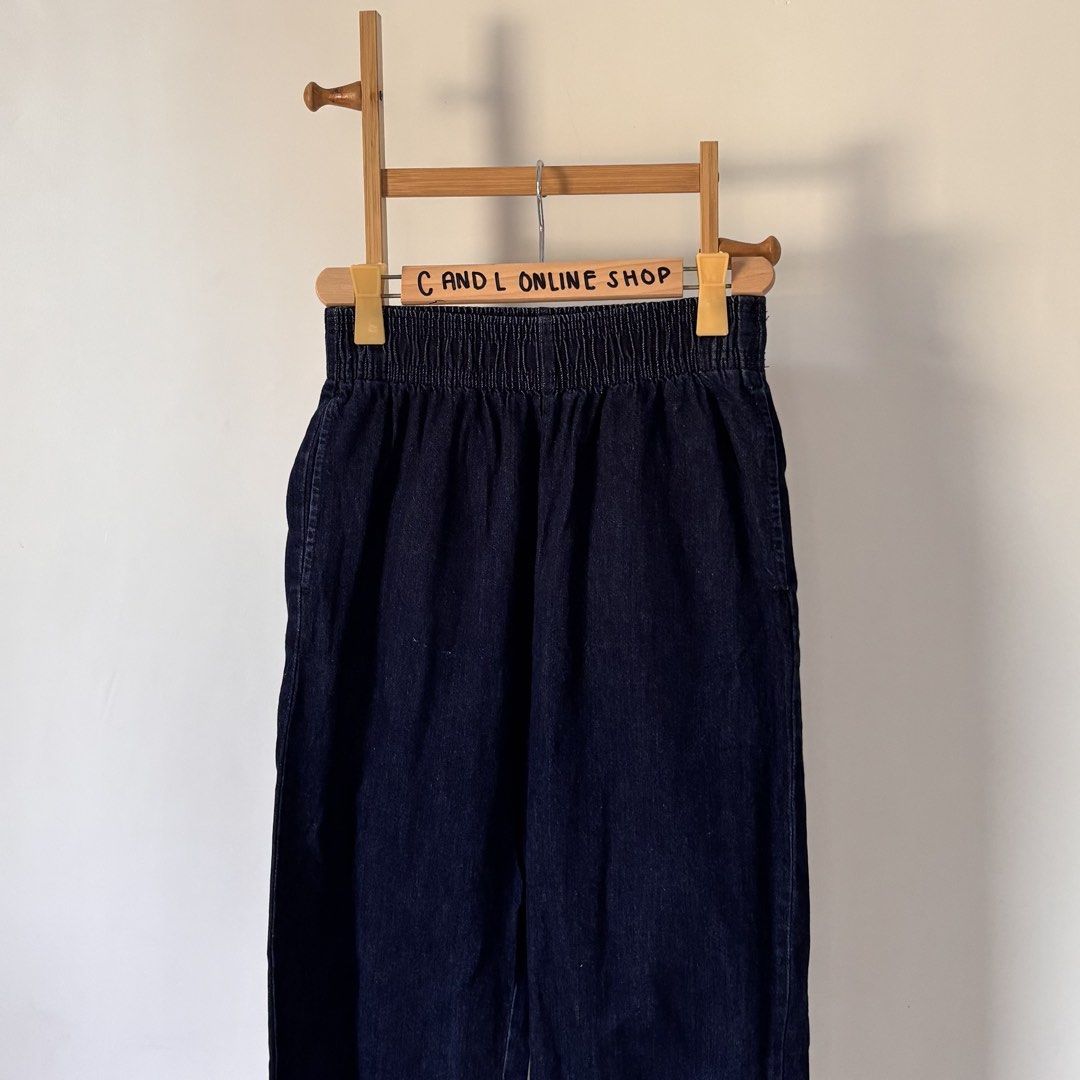 GU by UNIQL0 denim chef pants (Category: Jeans) located in Guiguinto. Submitted by candlonlineshop (Listing ID 1465733853, Image 3). Description: ✨FIRST TO PAY BASIS✨ GU by UNIQL0 denim chef pants Size on tag: small Condition: 9/10 Waist: 27”-32” Length: 38” Flaw/s: run/snag ₱250 + sf 📍Bulacan 🚚Sh0pee check out (SPX) | J&T express •Items may have minor unnoticed flaws — please manage your expectations as you are dealing with thrifted items. •Co