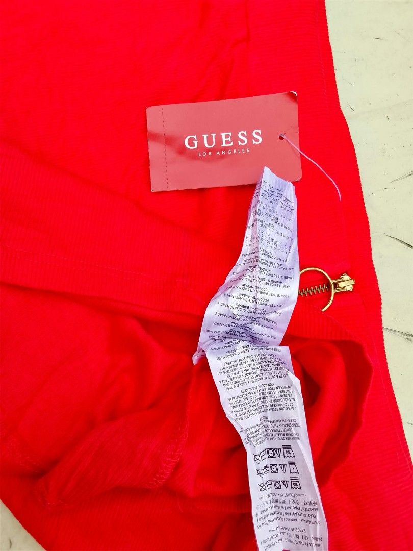 GUESS BRAND NEW CONDITION 🏷️ (Category: Shirts) located in Manila. Submitted by ced_thrift_ph (Listing ID 1465730337, Image 3). Description: PM📩 📍 LOCATION MANILA 📦 COURIER JNT LALAMOVE.