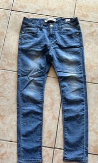 (Category: ) located in . Submitted by shop.kayescloset (Listing ID 1465631750, Image 1). Description: .