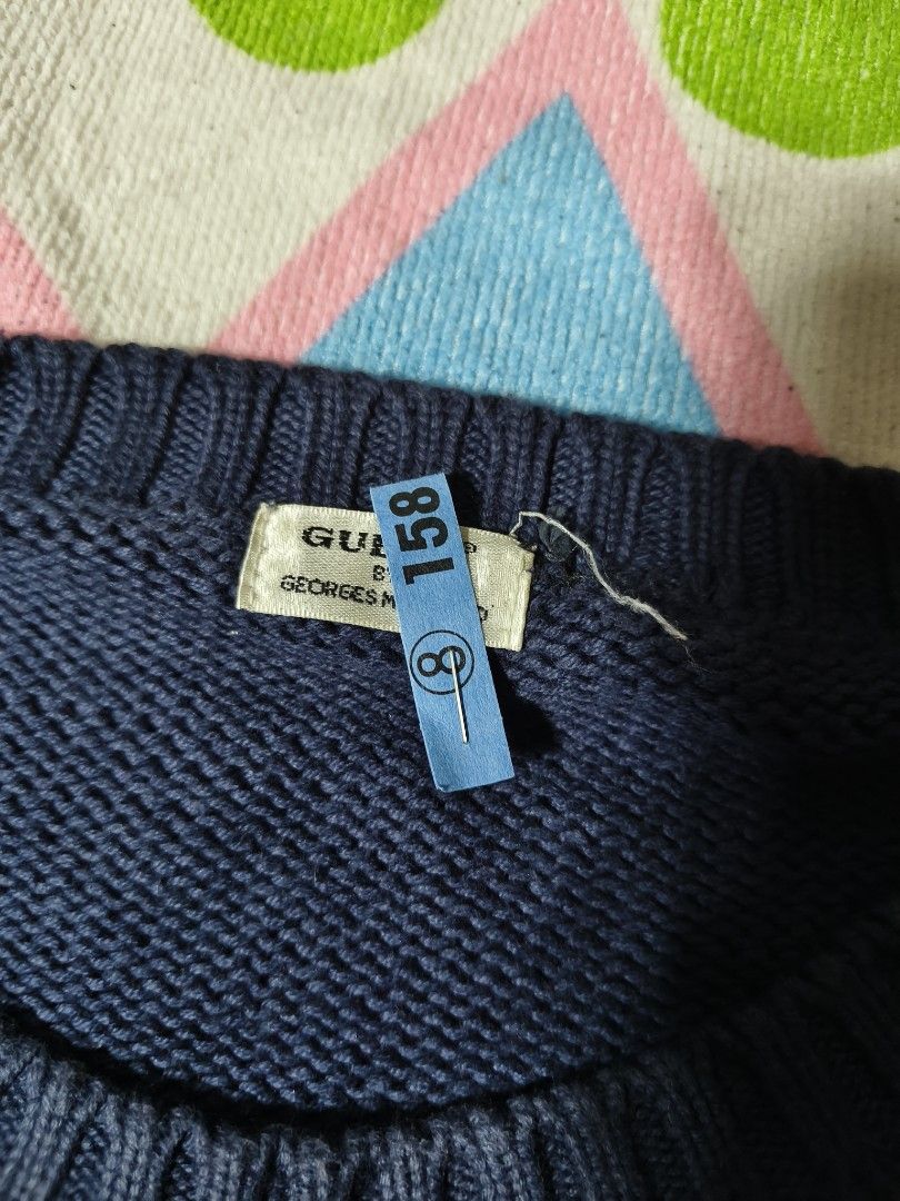 GUESS KNITTED GEORGE'S MARCIANO (Category: Coats, Jackets and Outerwear) located in Wao. Submitted by arrelmugz (Listing ID 1465636784, Image 2). Description: GUESS KNITTED GEORGE'S MARCIANO XL DIMENSION : W23 × L28.