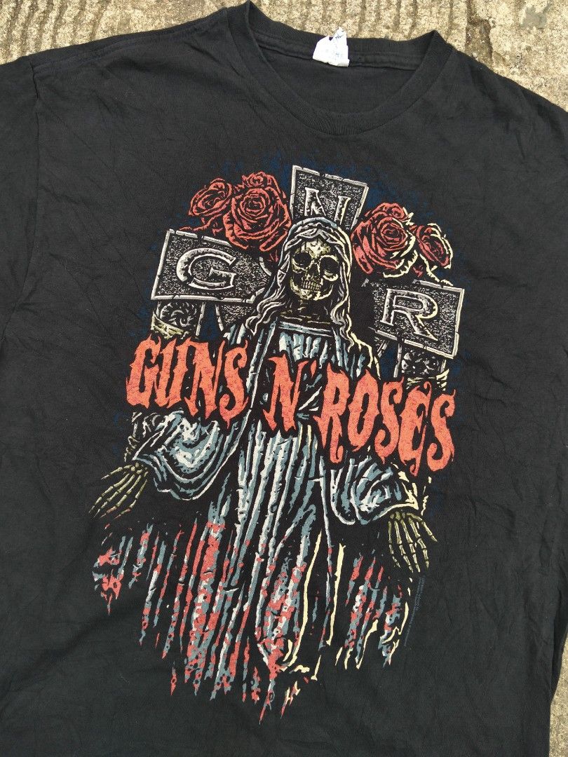 GUNS N ROSES DATED 2009 (Category: Activewear) located in Bacolod City. Submitted by hyoohxzx (Listing ID 1465711565, Image 2). Description: GUNS N ROSES DATED 2009 SIZE LARGE LENGTH 29.5 WIDTH 22 EXCELLENT CONDITION LOCATION BACOLOD CITY, NEGROS OCCIDENTAL.