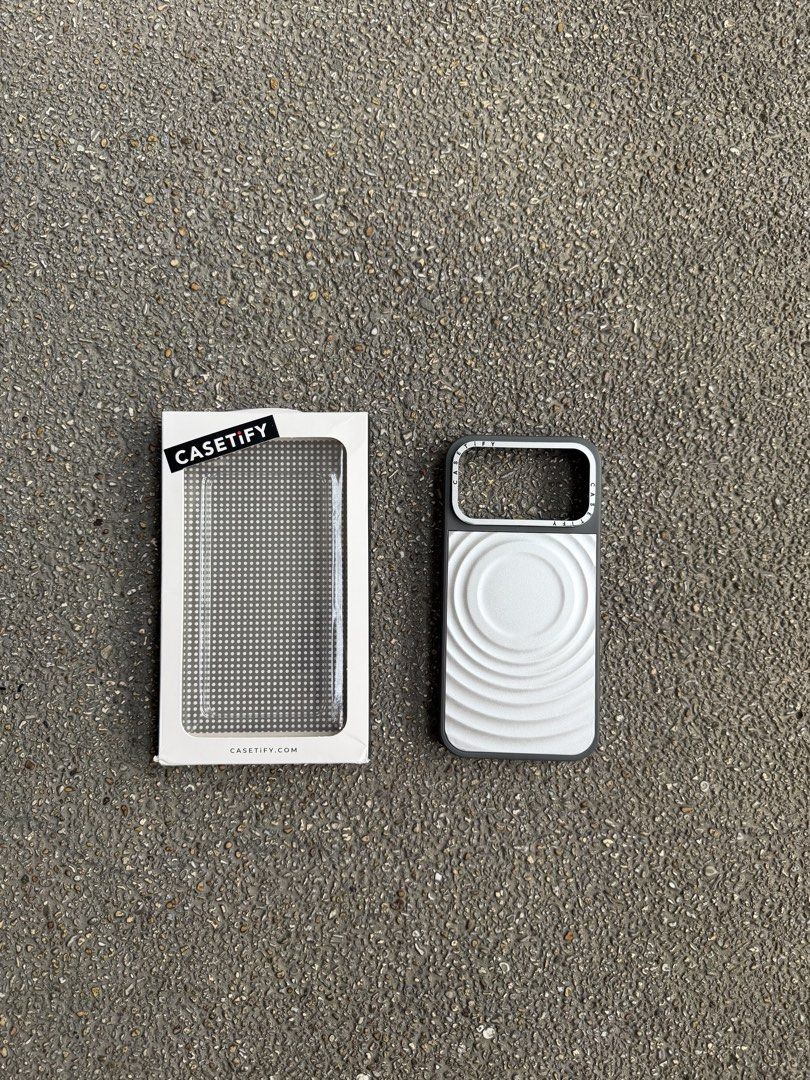 GX x Casetify case iPhone 17 pro Max (Category: Cases & Sleeves) located in San Fernando. Submitted by houseof_jj (Listing ID 1465661536, Image 1). Description: USED FOR iPHONE 17 PRO MAX PREMIUM COPY FLAWS: check the last photos.