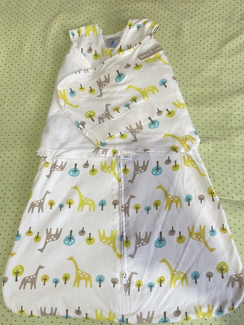 HALO SleepSack Swaddle 3-Pack Size S (Category: Babies & Kids Fashion) located in San Jose del Monte. Submitted by momma_buys (Listing ID 1465598336, Image 2). Description: - Brand: HALO SleepSack Swaddles - Size: Small (fits 3-6 months, 13-18 lbs) - Set of 2: One white cotton (giraffe and tree print) and one blue fleece swaddle - Adjustable wings for a secure, custom fit - Convenient bottom zipper for hassle-free diaper changes - Embroidered 'ba