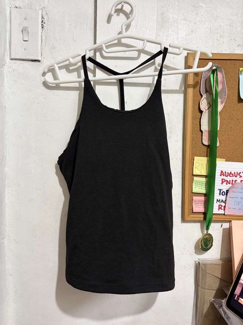 Halter Top with Bra (Category: Others Tops) located in Quezon City. Submitted by berrystrawng (Listing ID 1465683376, Image 3). Description: ₱80 each.