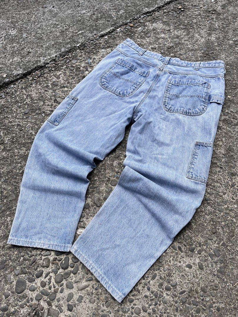 HARD DENIM CARPENTER PANTS (Category: Jeans) located in Kalibo. Submitted by unooo_owl (Listing ID 1465616457, Image 3). Description: 40-42-10.5 no issue excellent condition need wash .