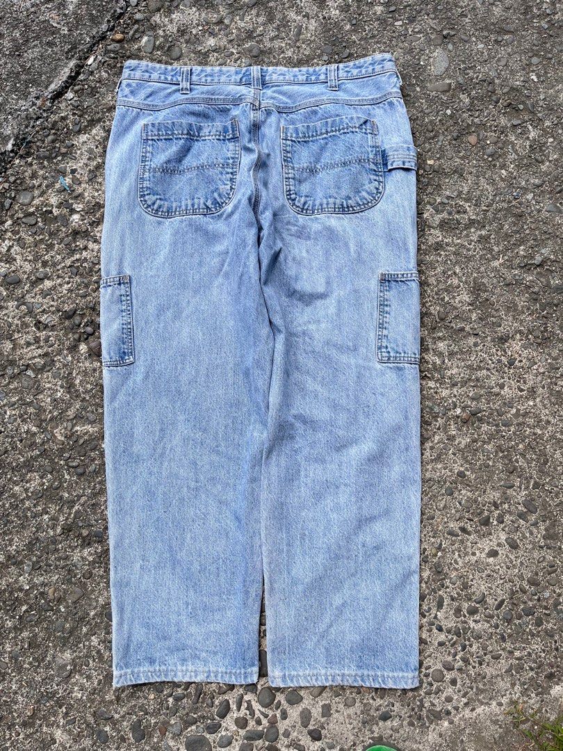 HARD DENIM CARPENTER PANTS (Category: Jeans) located in Kalibo. Submitted by unooo_owl (Listing ID 1465616457, Image 2). Description: 40-42-10.5 no issue excellent condition need wash .