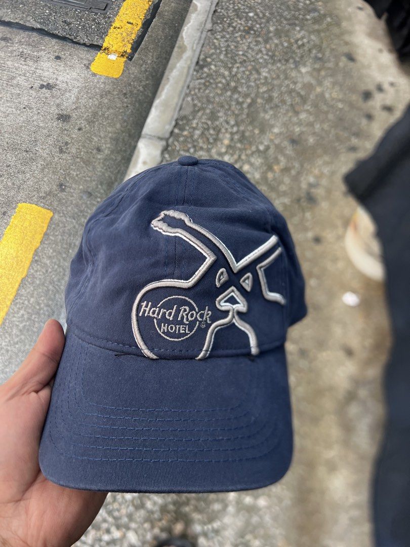 Hard rock cap (Category: Caps & Hats) located in Manila. Submitted by corruptdot (Listing ID 1465618860, Image 1). Description: .