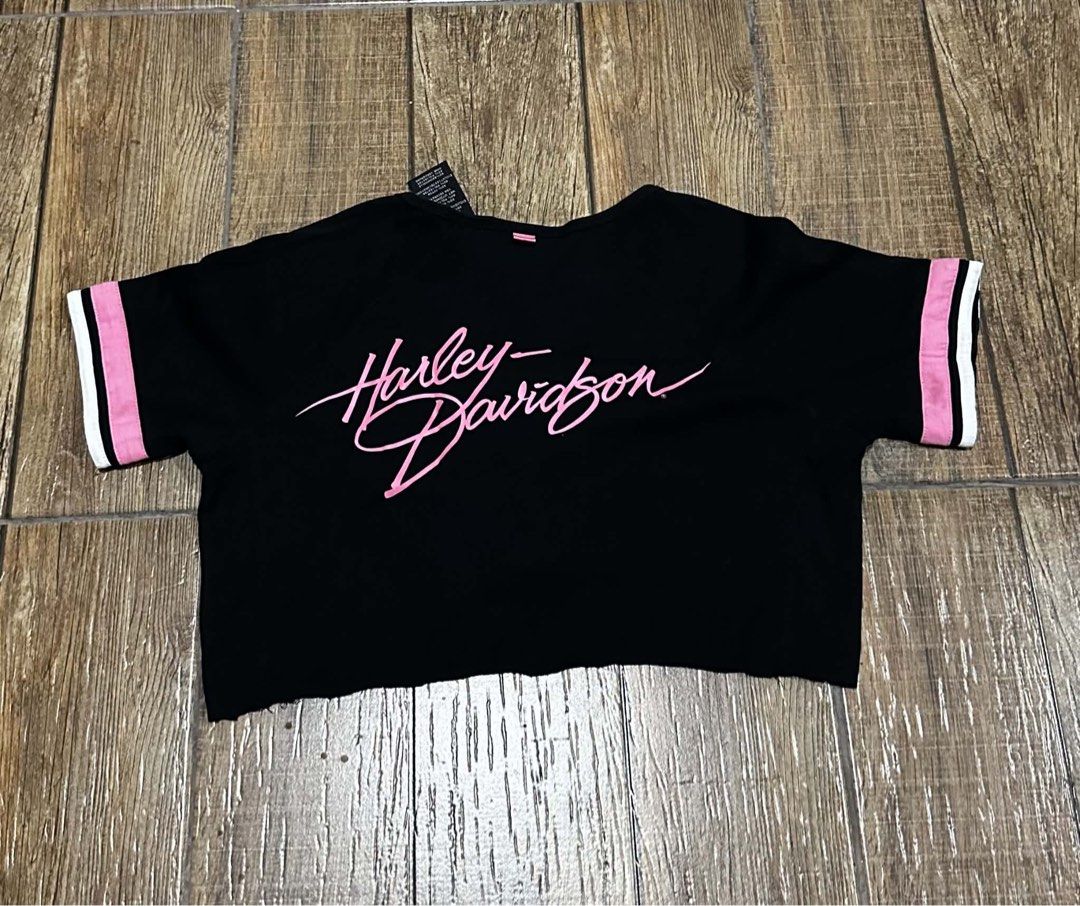HARLEY DAVIDSON (Category: Others Tops) located in Manila. Submitted by urban.vintage (Listing ID 1465739649, Image 3). Description: ISSUE: NONE (NEED WASH) MOP :GCASH (NO COD) SHIP VIA: LALAMOVE & J&T LOCATION: PASIG CITY LENGTH: 14 WIDTH :19.