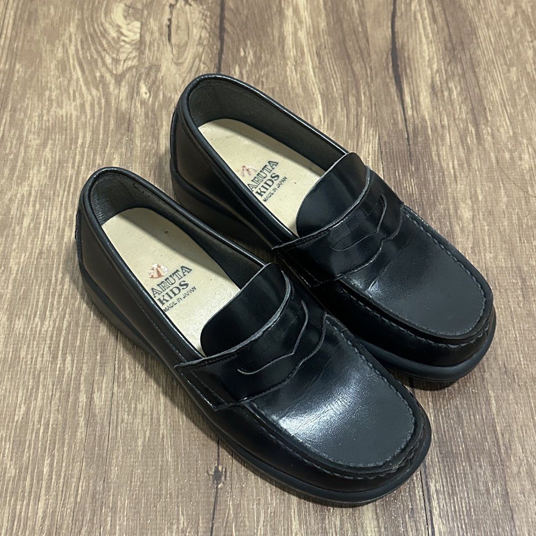 Haruta Kids Loafers (Category: Babies & Kids Fashion) located in Calamba. Submitted by dripparadise.archive (Listing ID 1465749003, Image 3). Description: Haruta Kids Loafers - In Excellent condition Size: 19.0 cm No issue 980+ Shipping fee.