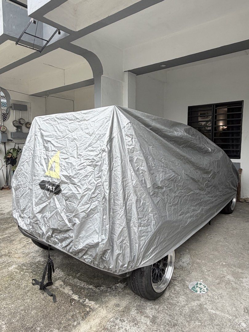 Hatchback Car Cover (Category: Everything Else Others) located in Manila. Submitted by finderskeepersmnl_092026 (Listing ID 1465700034, Image 2). Description: - Product: Hatchback Car Cover - Color: Silver - Features: Durable material, snug fit for hatchbacks, easy to secure - Meetup Location: The Annex, SM City North EDSA, Quezon City.