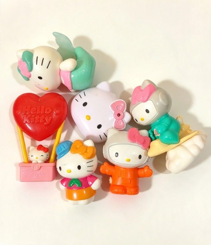 Hello Kitty McDonalds Old Toys As is (Category: Kids Toys) located in Cavite. Submitted by piano.san (Listing ID 1465594573, Image 1). Description: .