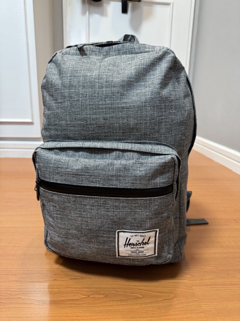 Herschel Pop Quiz Backpack 22L (Category: Backpacks) located in Paranaque City. Submitted by prp1986 (Listing ID 1465664286, Image 1). Description: Original Herschel Pop Quiz Backpack 22L -Signature striped liner -Padded and fleece lined 15" laptop sleeve -Zippered front pocket with organizers and key clip -Front storage sleeve with waterproof zipper -Fleece lined sunglasses compartment - Well equipped for school and work essentials, the Pop Quiz