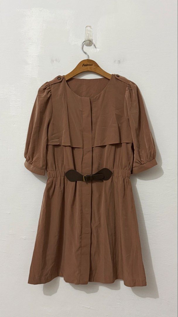 Hidden Buttons Mini Dress Puff Sleeve (Category: Dresses) located in Cordova. Submitted by thedecluterrer (Listing ID 1465580079, Image 1). Description: .