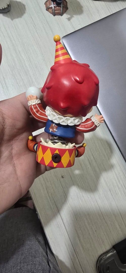 Hirono Creepy clown (Category: Designer & Blind Box Toys) located in Manila. Submitted by luckyphoenix-e629db (Listing ID 1465589183, Image 2). Description: Complete w/ Box, Foil and Card.
