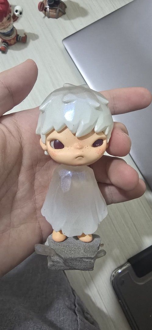 Hirono Fading (Category: Designer & Blind Box Toys) located in Manila. Submitted by luckyphoenix-e629db (Listing ID 1465589556, Image 1). Description: Complete w/ Box, Foil and Card.